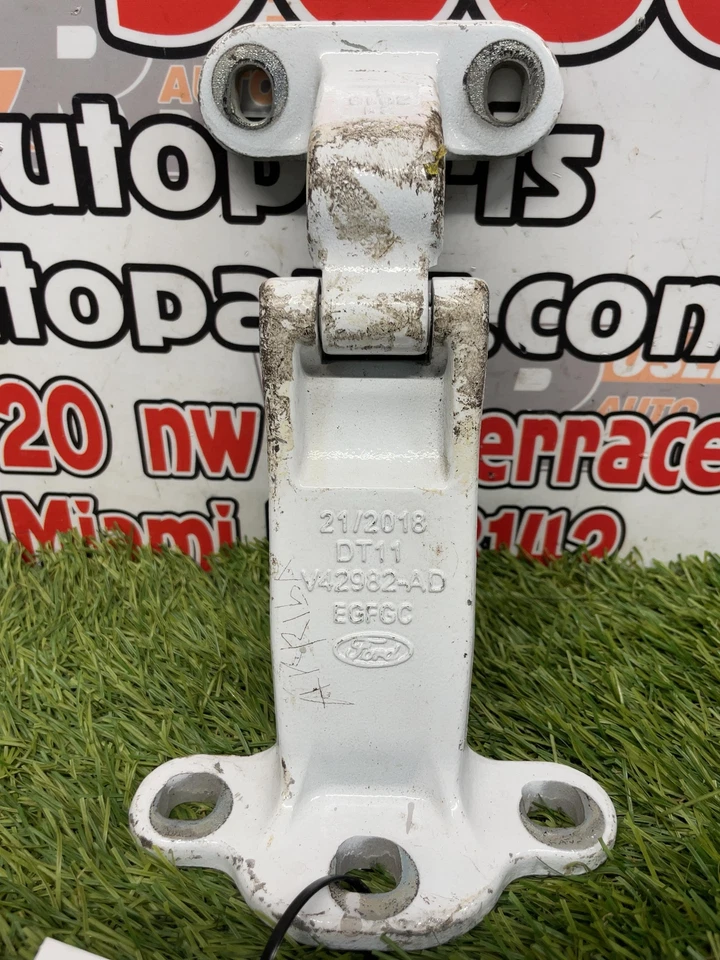 ✅ 2017 FORD TRANSIT CONNECT RIGHT REAR DOOR HINGE RH PN:V42982-AC OEM - Image 1 of 4