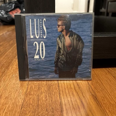 LUIS MIGUEL - 20 AÑOS - 1990 MEXICAN CD ALBUM, LATIN POP - Image 1 of 3