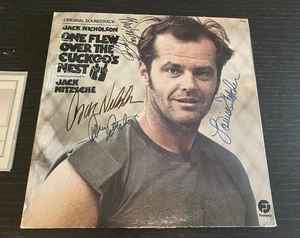 Jack Nicholson, Danny DeVito, Christopher Lloyd, Louise Fletcher signiertes Album - Bild 1 von 6