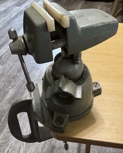 Panavise 2.5" Jaw Vise w/ Panavise No. 311 Multi Angle Bench Vise Base - Picture 1 of 5