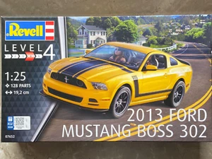 Kit de modelo REVELL 07652 1:25 Ford Mustang Boss 302 128 componentes nivel 4 embalaje original - Imagen 1 de 5