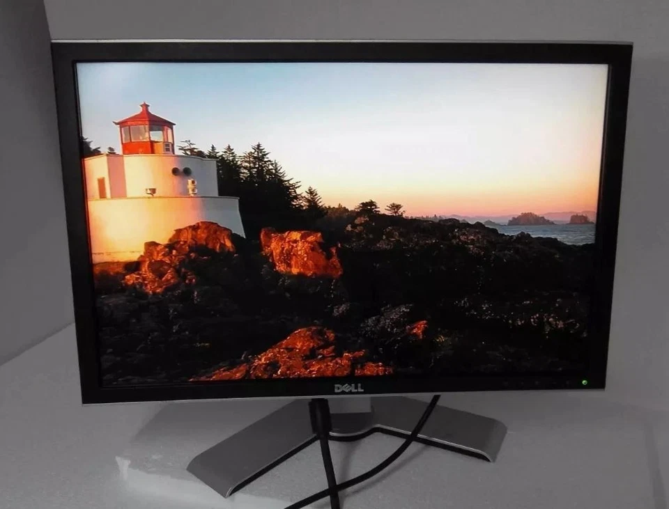 Dell UltraSharp 2408WFPb 24" LCD Monitor 1920x1200 HDMI DisplayPort DVI S-Video - Image 1 of 1