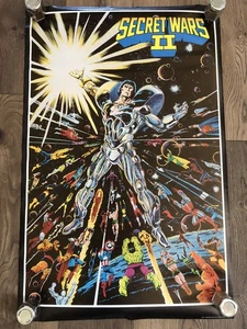 Secret Wars 2 Poster 1985 Marvel Light Perimeter Wear 22”x34” - Bild 1 von 7