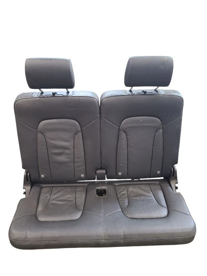Q7 AUDI   2010 Third Seat Station Wagon  Van 632735 - Image 1 of 4