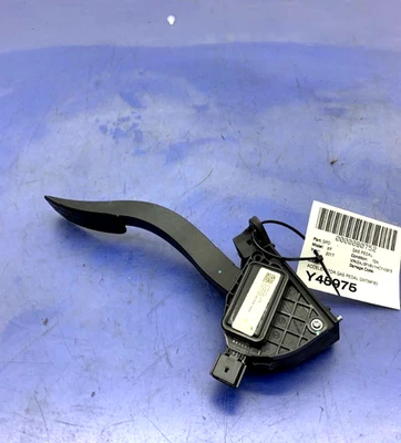 2016 - 2019 JAGUAR XF OEM THROTTLE/ ACCELERATOR GAS PEDAL GX739F836AA - Image 1 of 4