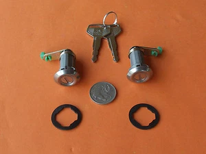 DOOR LOCKS (2) SUIT GEMINI SUZUKI SIERRA ALTO CARRYVAN MIGHTY BOY SUPERCARRY - Picture 1 of 2