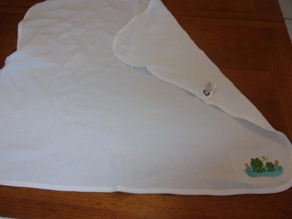 MANTA BEBÉ GERBER BLANCA 25x30" nueva rana verde ranas térmica Foto 1 de 1