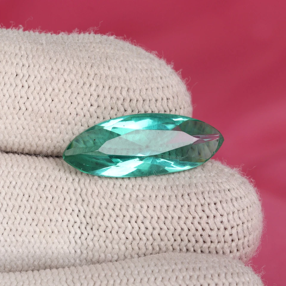 Piedra preciosa de amatista verde oscuro creada en laboratorio forma de marquesa 9 quilates para pendiente Foto 1 de 4