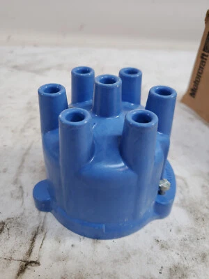 FORD MOTORCRAFT D5DZ-12106-A DH-353 1974-76 MAVERICK GRANADA 6 CYL DIST CAP - Image 1 of 4