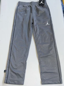 Nike Air Jordan Jumpman Logo Joggers Boy's Medium NEW - Picture 1 of 5