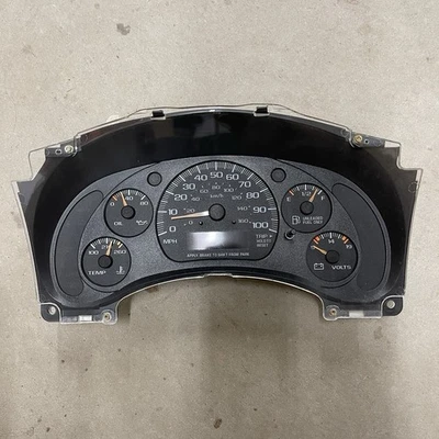 原始设备制造商 2003 GMC Safari 仪表组 — 第 1/4 张图片