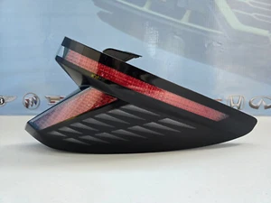 2022 2023 HYUNDAI TUCSON RIGHT SIDE OUTER TAIL LIGHT USED OEM - Picture 1 of 11