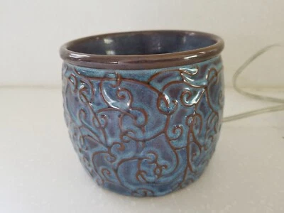 Yankee Candle Ceramic Scenterpiece Electric Wax Warmer Blue/Brown - Image 1 of 4