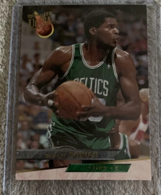 1993-94 Ultra Boston Celtics Basketball Card #15 Robert Parish - Image 1 of 2