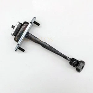 BISAGRA DE TOPE BRAZO DE RETENCIÓN PUERTA DELANTERA DERECHA 79390-2T000 PARA KIA OPTIMA 2010-2015 - Imagen 1 de 3