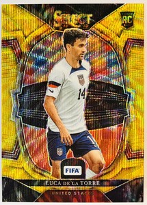 Luca De La Torre 2022-23 Select FIFA Gold Wave Prizm RC /10 #63 USA USMNT