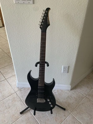 Cuerpo pequeño eléctrico Silvertone SN S10506 03503 negro Foto 1 de 4