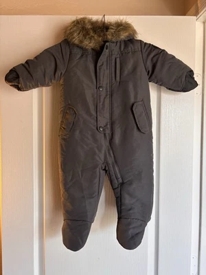 Carrinho de Bebê com Capuz de Pele de Expedição Rothschild Tamanho 12 meses - Imagem 1 de 4