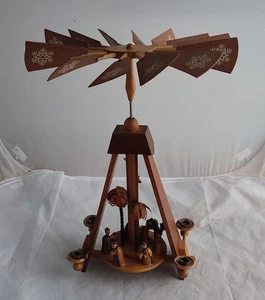 Pyramide - etwas defekt - Richard Glässer ? Erzgebirge ? Krippe Firuren Holz - Bild 1 von 24