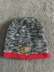 Gorra gorro tejido reversible negra/roja Fanatics Chicago Blackhawks - talla única - Imagen 1 de 15