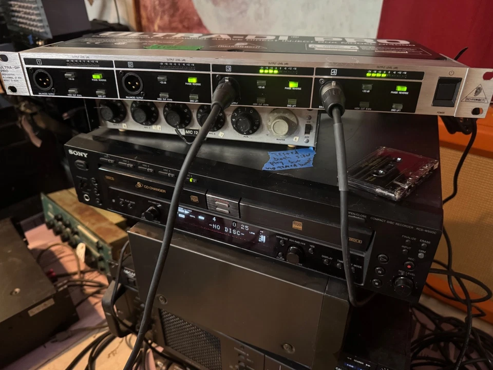 Behringer Ultra-DI Pro DI4000 V2 4-Channel Active Direct Box (J617) - Image 1 of 1