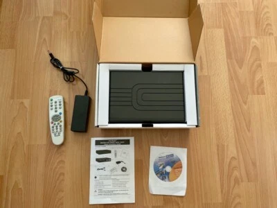 Kit vidéosurveillance composé 1 DVR Avermedia 1304 et 3 caméras IR dont 2 ext. - Photo 1/4
