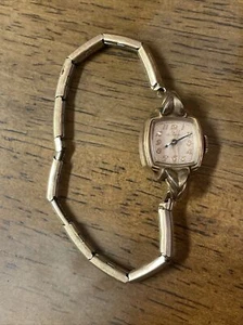 Vintage Helbros Watch Women 10K Rolled Gold Plated Round Manual Wind - Picture 1 of 5