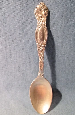 Cuchara de plata de ley FRONTENAC 1903 Art Nouveau ~ Internacional Foto 1 de 4