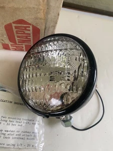 Tractor Farm Equipment Etc Light Round 4 1/2 In Napa No 435 NOS - Picture 1 of 9