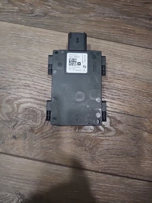 2019-2025 Cadillac XT4 XT5 XT6 CT6 Cruise Control Distance Sensor OEM 84523853 - Image 1 of 4