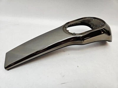 OEM Harley Davidson CVO Street Glide tanque de combustible consola cromada quemada usada Foto 1 de 4