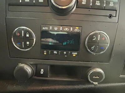 2010-2011 GMC Sierra 1500 拾音器温度控制带交流 Opt CJ2 — 第 1/4 张图片