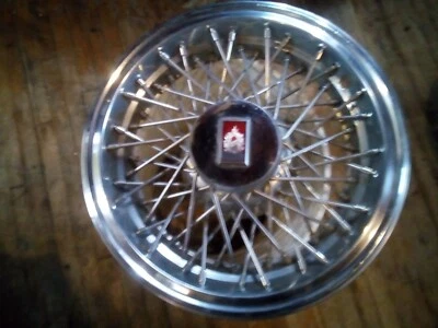 Oldsmobile Cutlass Ciera 1987-1990 14" cubierta de rueda de alambre tapacubos radios  Foto 1 de 4