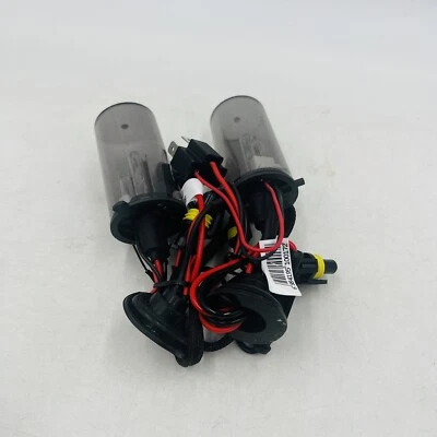 2x Aliens HID Replacement Xenon Bulbs 880 10,000K - Image 1 of 4
