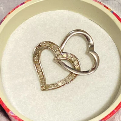 Floating Double Heart Diamond Pendant in Sterling Silver .925 Foto 1 de 4