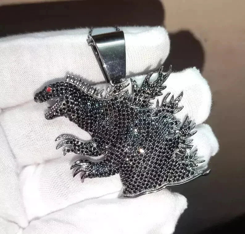Colgante Godzilla de diamantes negros simulados de corte redondo de 5,30 quilates enchapado en oro blanco de 14 k Foto 1 de 1