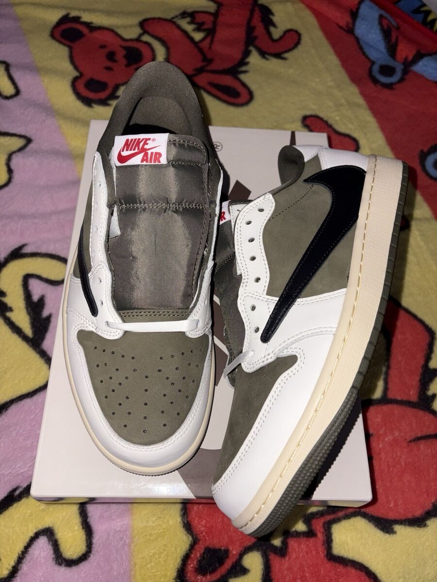Travis Scott x Air Jordan 1 Retro OG SP Low Reverse Olive Travis Scott x Air Jordan 1 Retro OG SP Low Reverse Olive