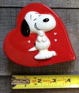 Vintage Snoopy 1966 Snoopy Heart United Features Syndicate, Inc. Japan - Picture 1 of 4