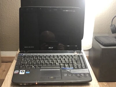 Acer Aspire 2930 Fingerprint P7350 3GB RAM 320GB HDDD und Dock - Bild 1 von 4