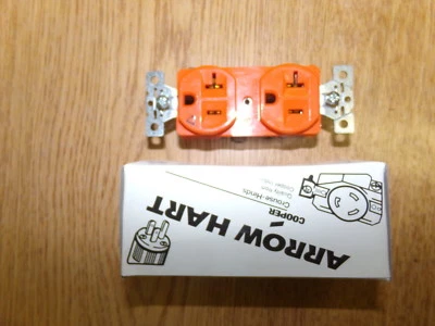 NUEVO Receptáculo dúplex Aarow Hart IG5362 20A 12V 2P 3W conexión a tierra aislada Foto 1 de 3