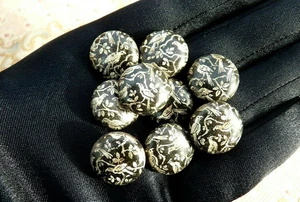 KONVOLUT 9 ALTE ZWEIFARBIGE NIELLA-KNÖPFE mit Vogeldekor 19.Jh. - Bild 1 von 7