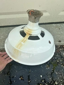 Lámpara de luz de granero de porcelana blanca Benjamin de colección montaje en granja barra industrial gasóleo - Imagen 1 de 19