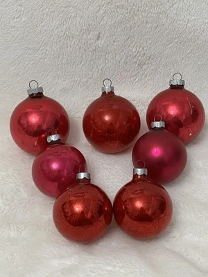 7 VTG MCM Shiny Brite Christmas Ornaments: 3 Red & 4 Pink Balls 2.25-2.5” D - Image 1 of 4