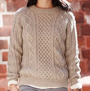 (L4) KNITTING PATTERN - LADIES CABLE SWEATER/ JUMPER IN ARAN BUST 28" - 62" - Picture 1 of 2