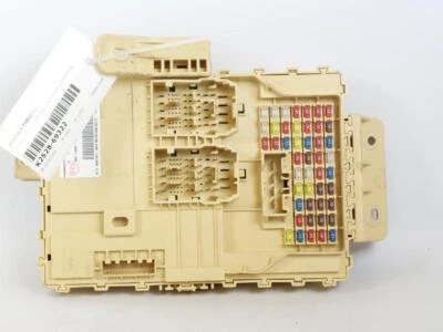 91950-J7130 SCATOLA FUSIBILI KIA CEE'D (CD) 1.6 CRDI 16V MAN 6M 116CV 2019 5P SW - Immagine 1 di 3