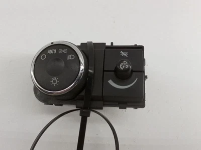 Interruptor de control de faros Saturn Outlook 2007-2010 15130156D70191582 OEM  Foto 1 de 4