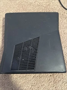Microsoft Xbox 360 Console Console - Picture 1 of 12