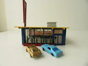 Soporte para hamburguesa Bachmann Plasticville HO Drive-In con 2 autos instrucciones y caja - Imagen 1 de 12