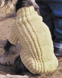 KNITTING PATTERN - ARAN KNIT DOG COAT CABLE & HEARTS PATTERN 5 SIZES 10" - 30" - Picture 1 of 1