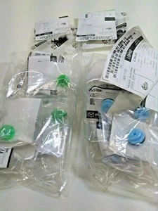 Lot of MAZDA Exterior Body Fasteners, screws, rivets, body fasteners, new sealed - Picture 1 of 11